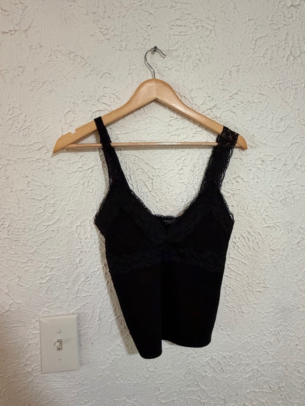 Forever 21 Black Lace Trim V Neck Tank Top Small Stretch